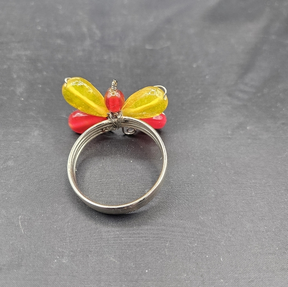 Pier 1 art glass napkin rings - Picture 2 of 8